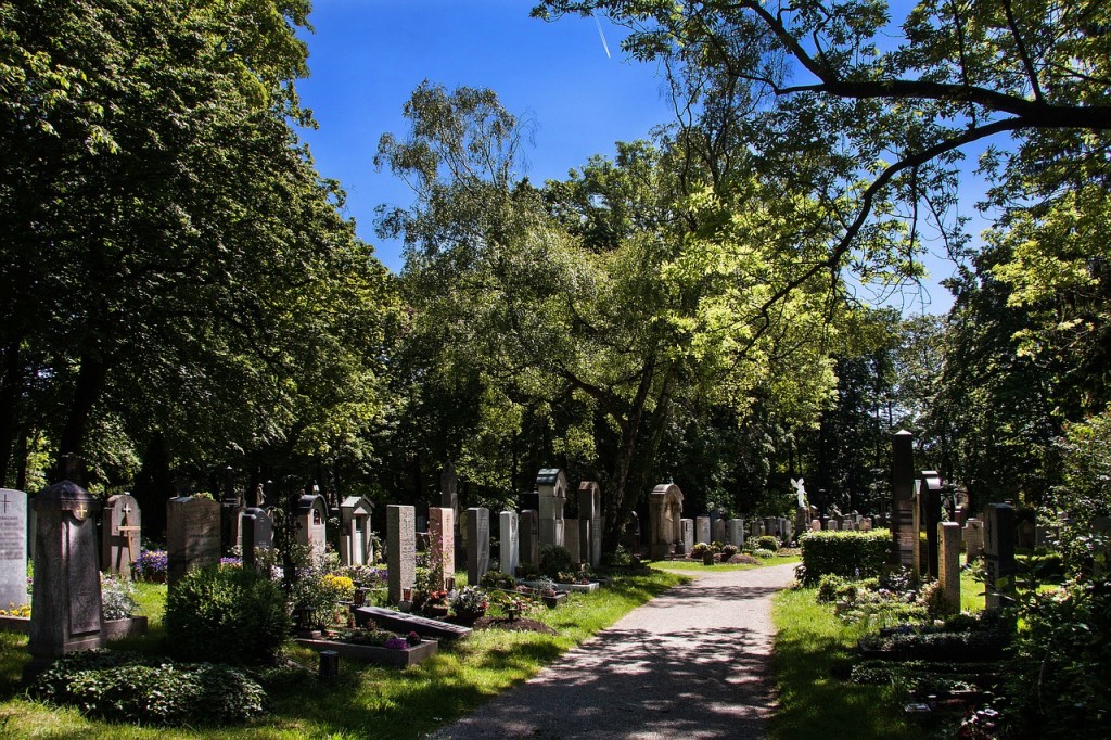 cemetery-348952_1280